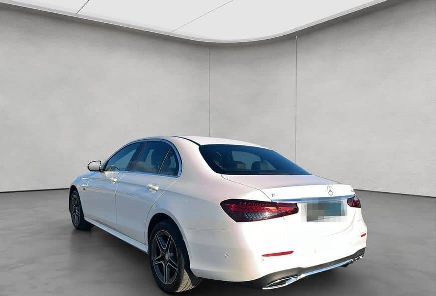 Mercedes-Benz E 300 e 4Matic AMG AHK Multibeam foto 3