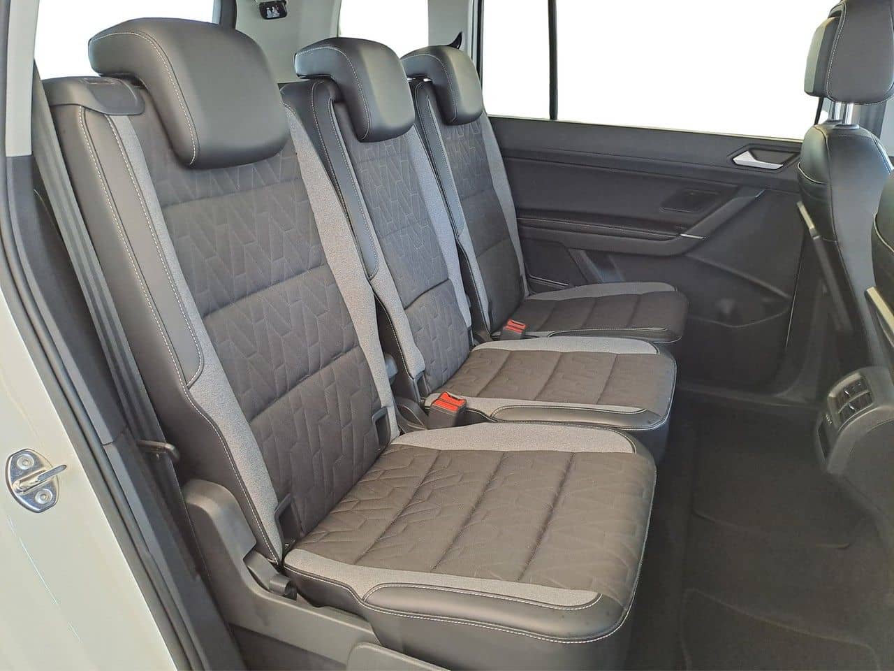 Volkswagen Touran 2.0 TDI DSG Goal, 7-Sitze, AHK, ACC, LED foto 9