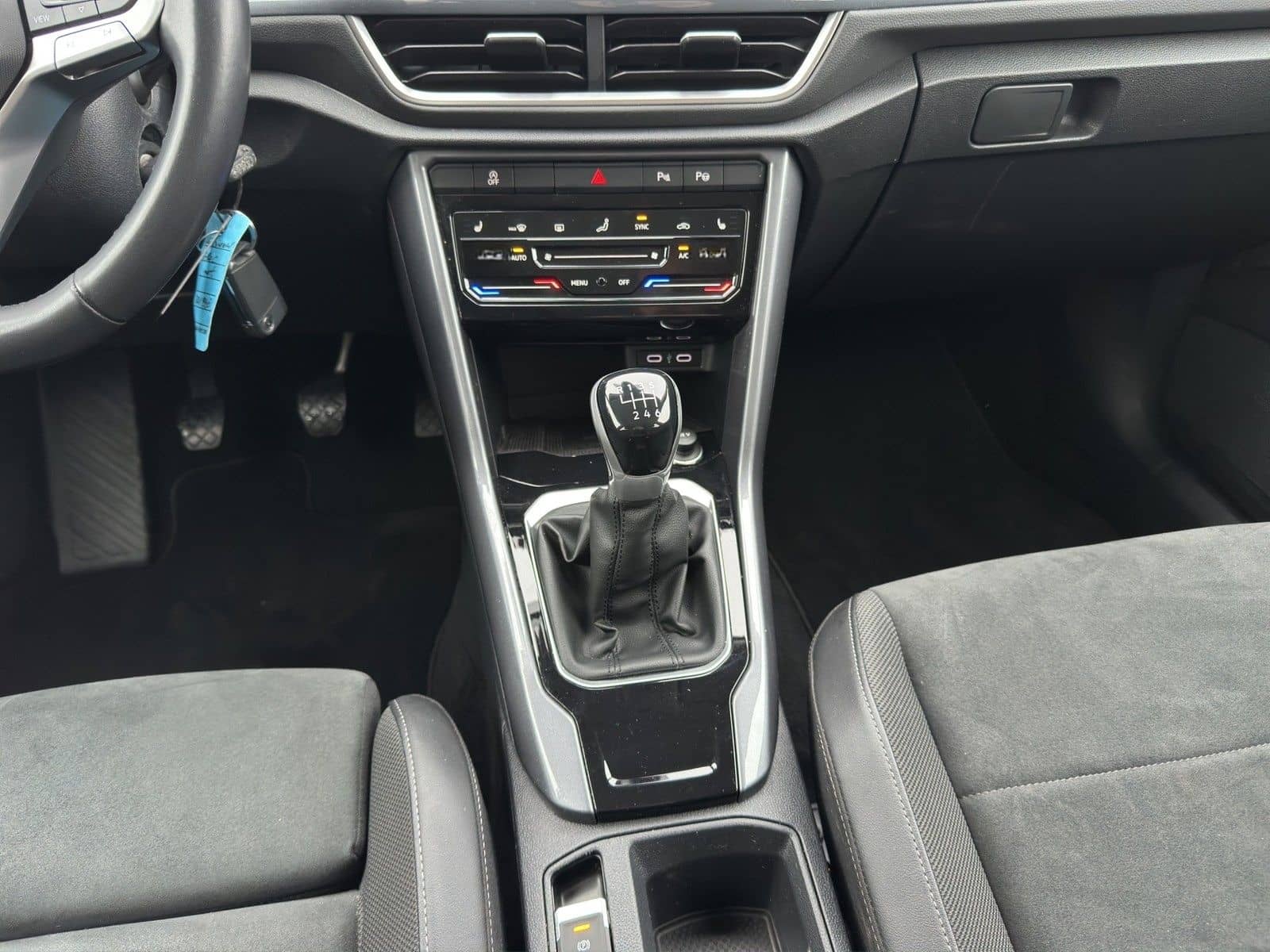 Volkswagen T-Roc 1.5 TSI Style Navi+AppConnect+LED foto 11