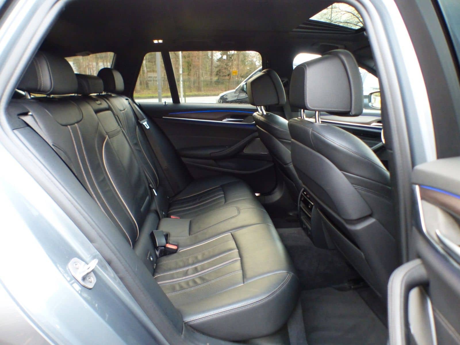 BMW 540d xDrive M Sport Touring Pano 360Kam LED HK foto 14