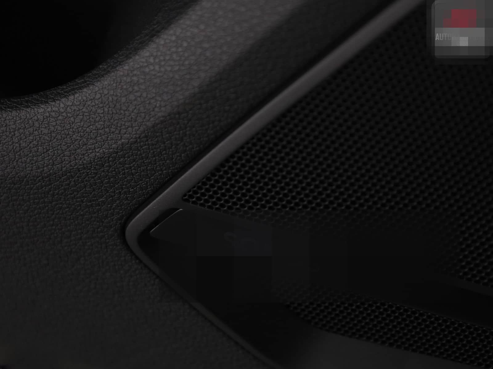 Audi SQ2 2.0 TFSI qu MATRIX,KEYLESS,SONOS,KAMERA,AHK foto 14