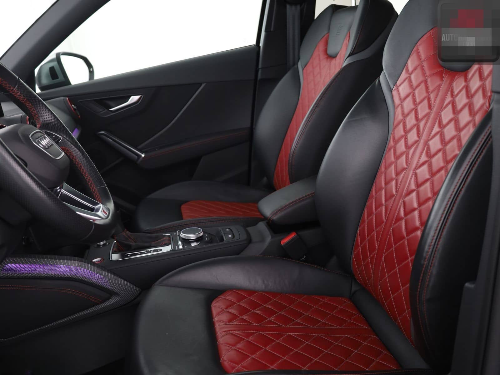 Audi SQ2 2.0 TFSI qu MATRIX,KEYLESS,SONOS,KAMERA,AHK foto 10