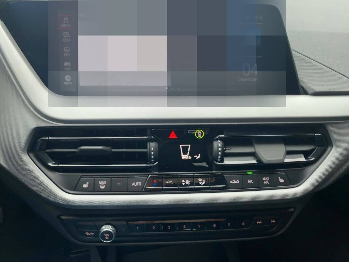 BMW 118i Advantage *el. Heckklappe*LED*Navi*Sitzhzg. foto 11