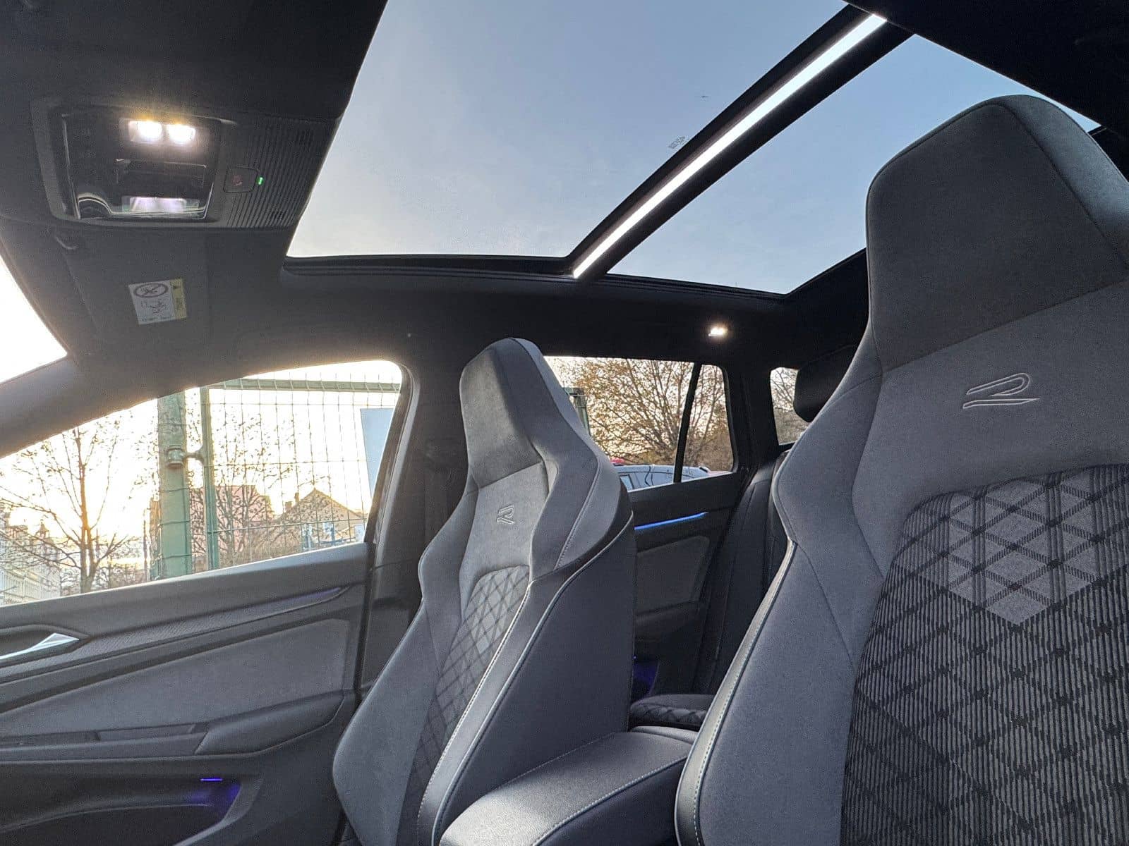 Volkswagen Golf VIII Variant R-Line 1-Hand Scheckheft Pano foto 16