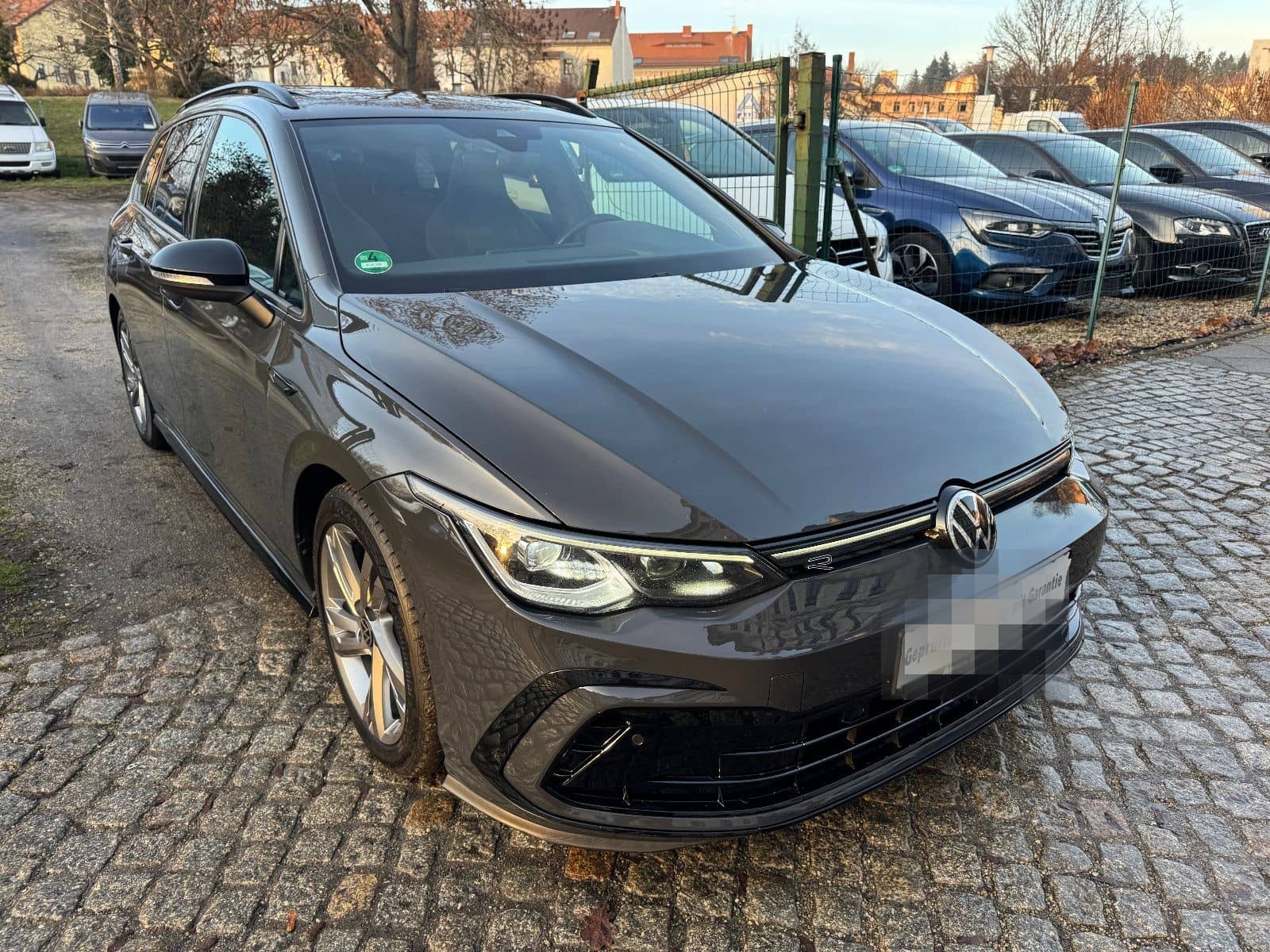 Volkswagen Golf VIII Variant R-Line 1-Hand Scheckheft Pano foto 5