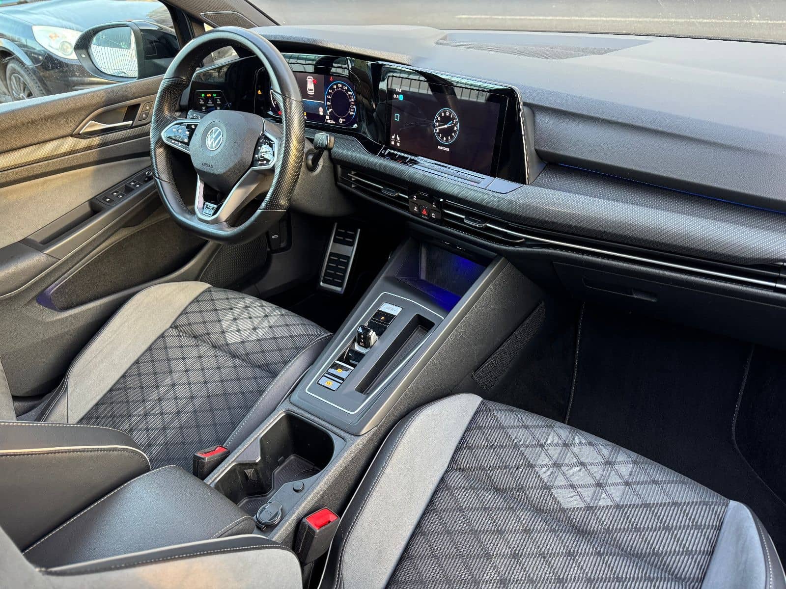 Volkswagen Golf VIII Variant R-Line 1-Hand Scheckheft Pano foto 8