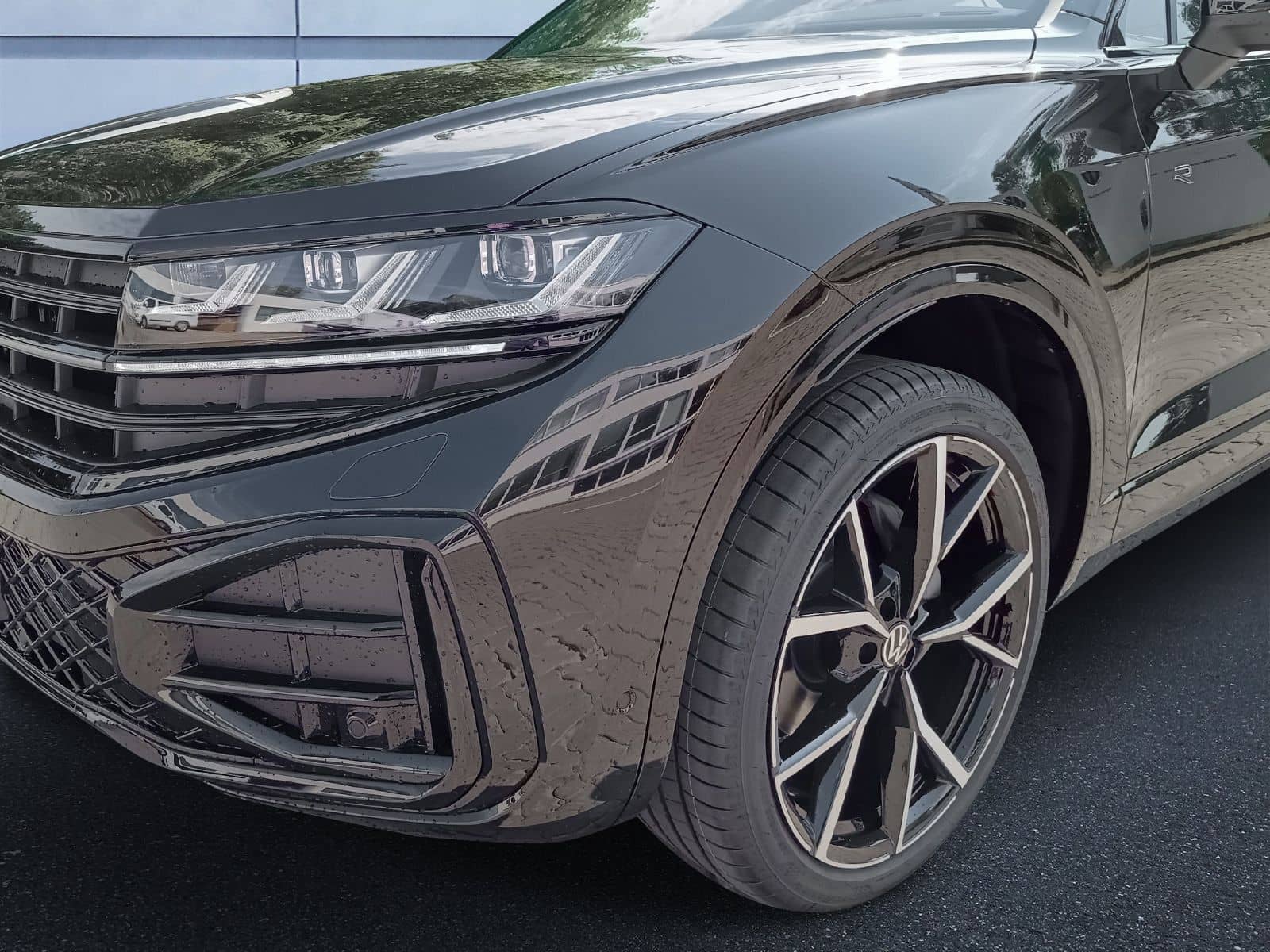 Volkswagen Touareg R-Line 3,0 l V6 TDI SCR 4MOTION 210 kW ( foto 6