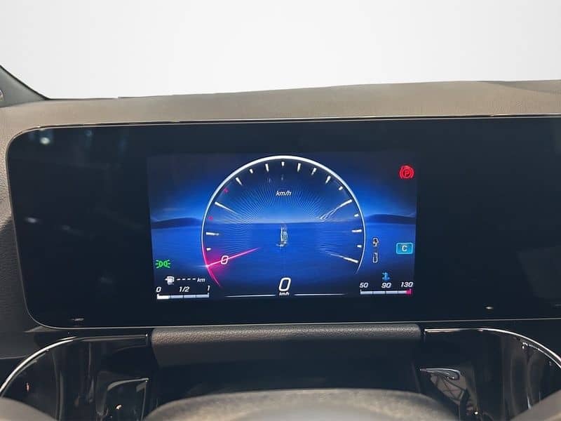 Mercedes-Benz GLA 200 d PROGRESSIVE LED AHK SHZ KLIMA foto 15