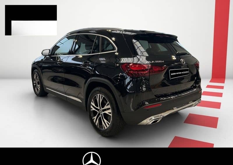 Mercedes-Benz GLA 200 d PROGRESSIVE LED AHK SHZ KLIMA foto 3