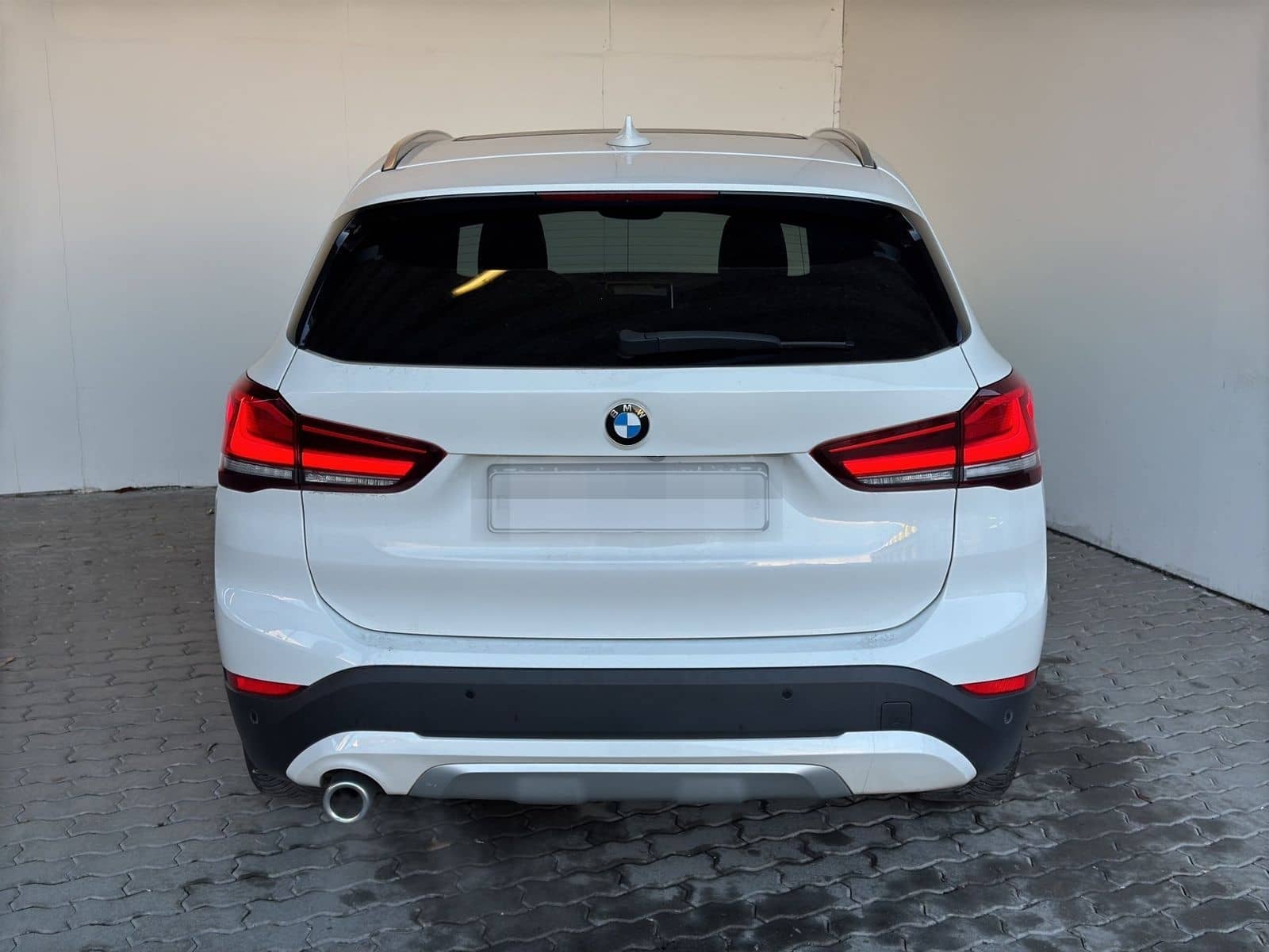 BMW X1 sDrive18i xLine Navi.LED.PGD.RFK.Sportsz.PDC foto 3