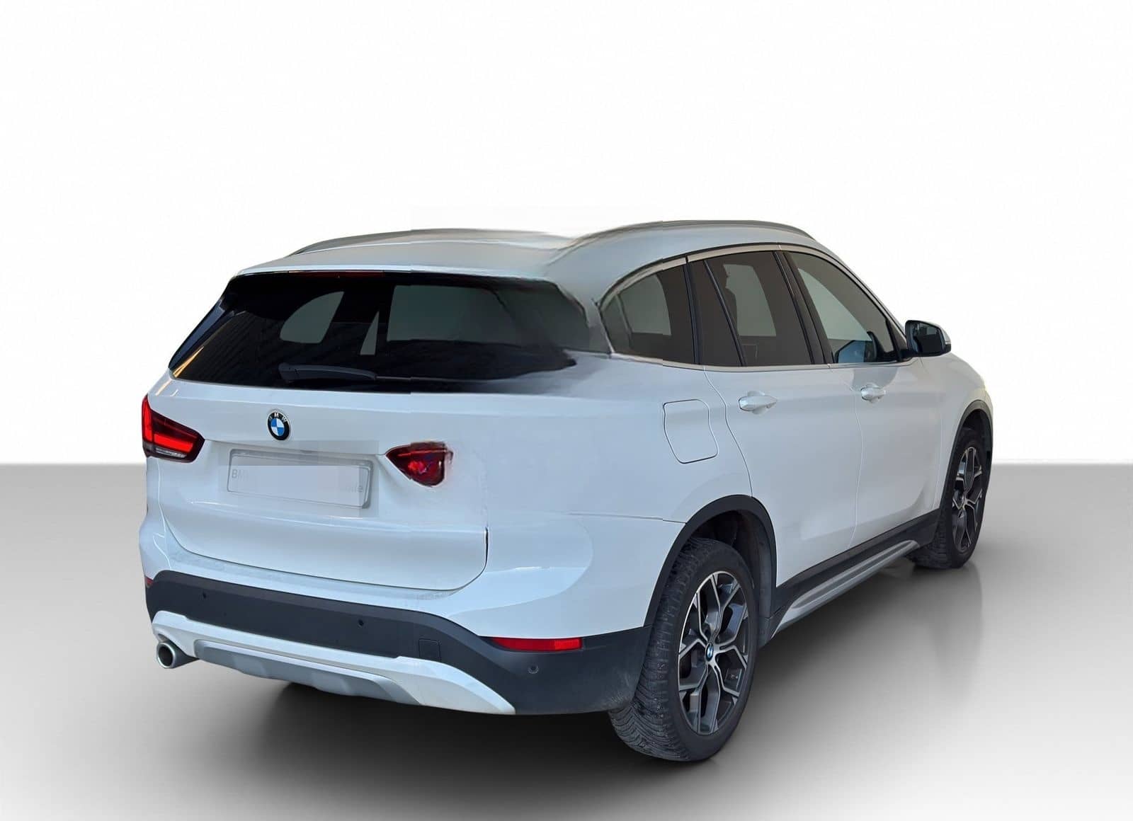 BMW X1 sDrive18i xLine Navi.LED.PGD.RFK.Sportsz.PDC foto 4