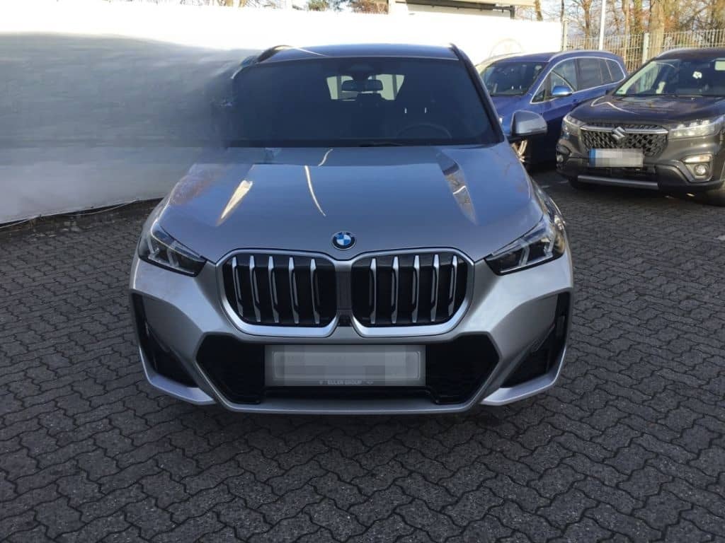 BMW X1 sD18i M-Sport 19'' AHK HUD Drive+ Park Ass AH foto 2
