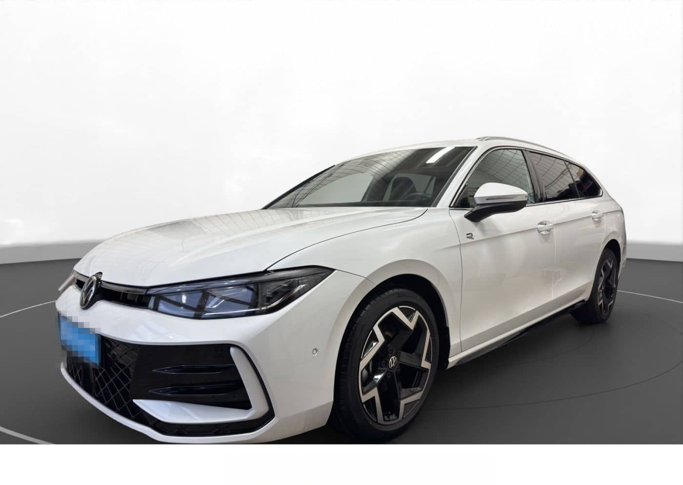 Volkswagen Passat Variant 2.0 TDI DSG R-Line | NAVI | AHK | foto 1