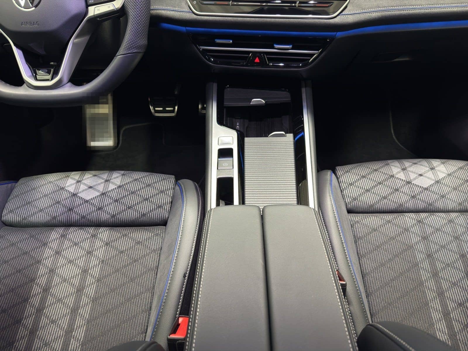 Volkswagen Passat Variant 2.0 TDI DSG R-Line | NAVI | AHK | foto 13