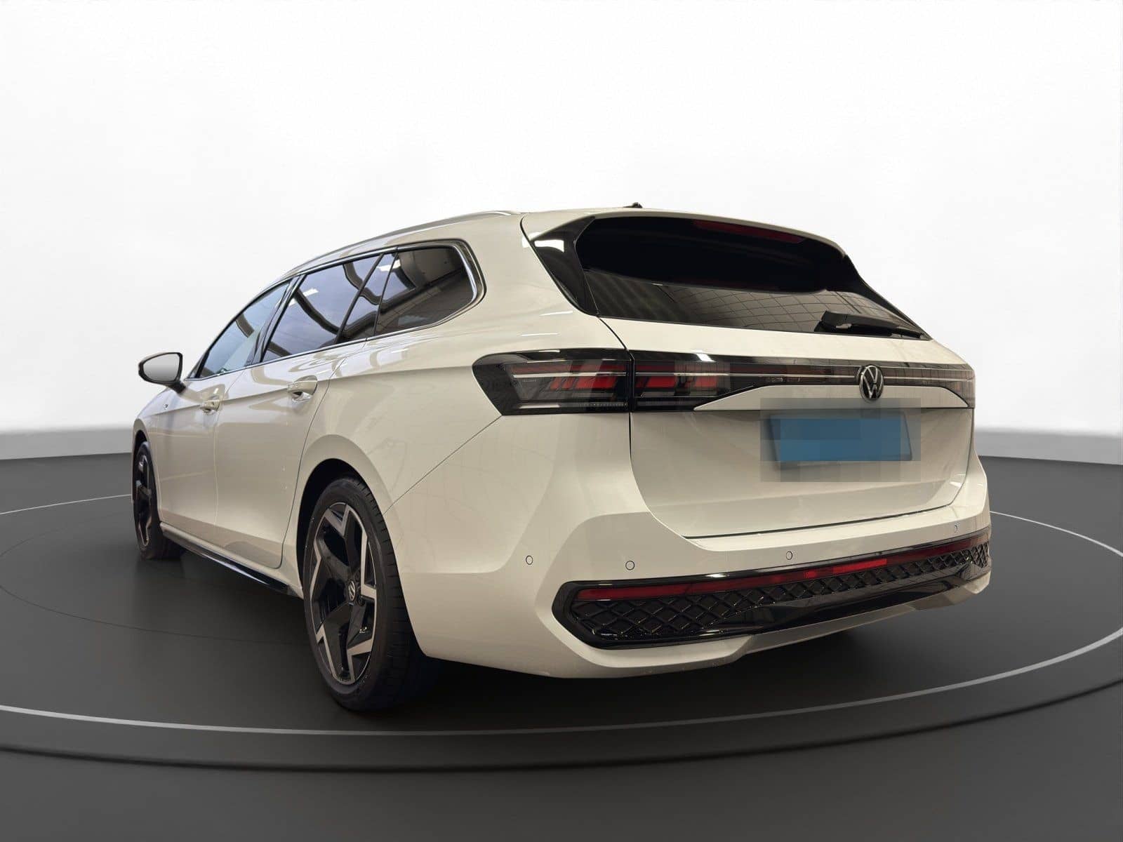 Volkswagen Passat Variant 2.0 TDI DSG R-Line | NAVI | AHK | foto 7