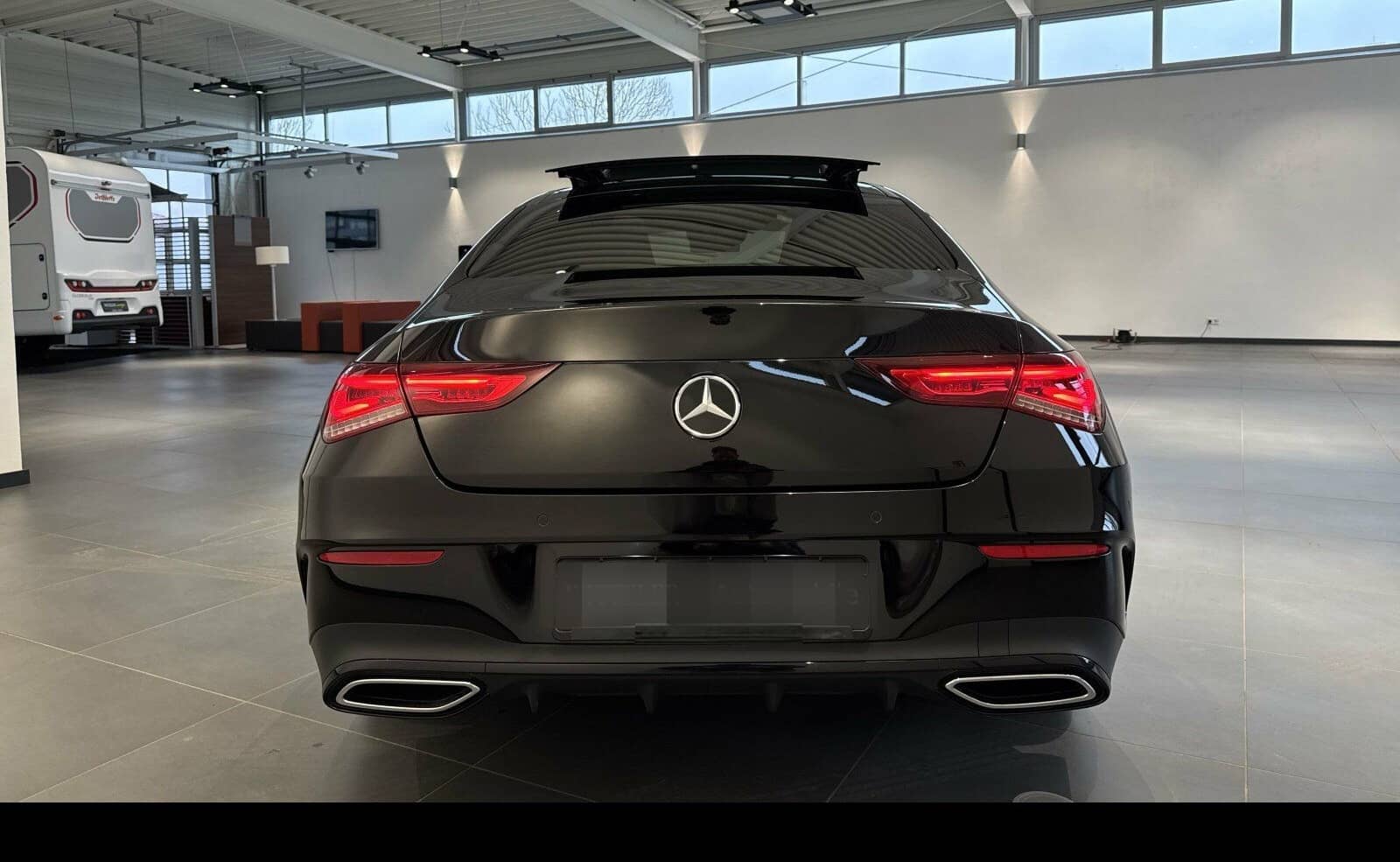 Mercedes-Benz CLA 200 4MATIC Coupé AMG/Night/Pano/LED/Kamera foto 11