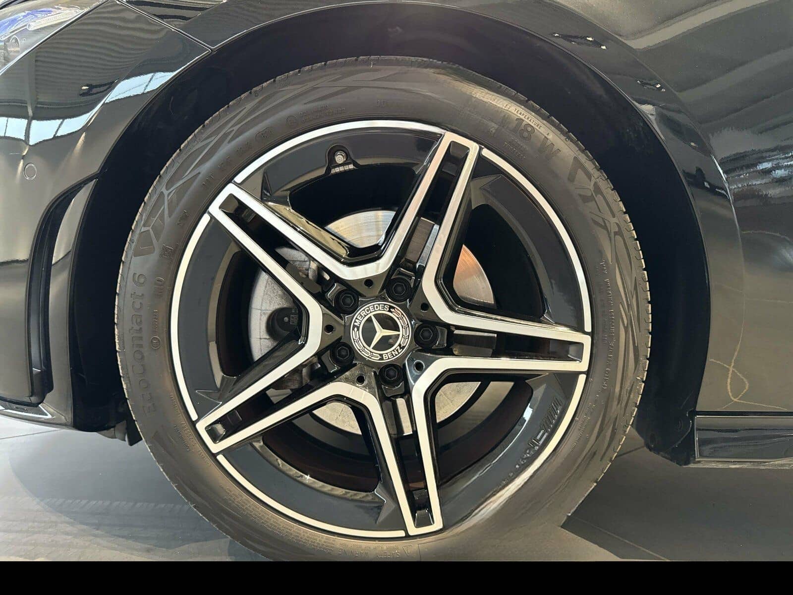 Mercedes-Benz CLA 200 4MATIC Coupé AMG/Night/Pano/LED/Kamera foto 14