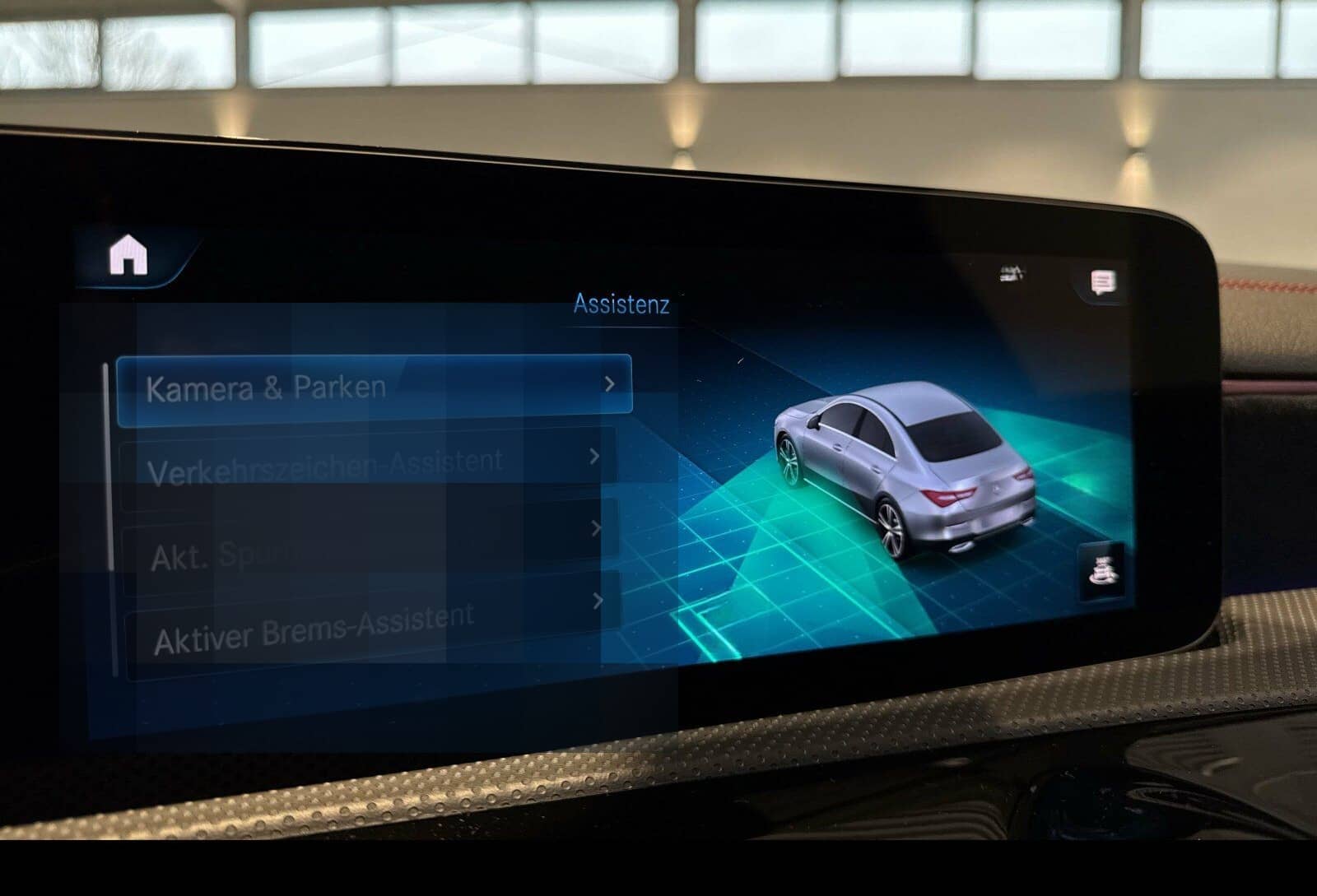 Mercedes-Benz CLA 200 4MATIC Coupé AMG/Night/Pano/LED/Kamera foto 23