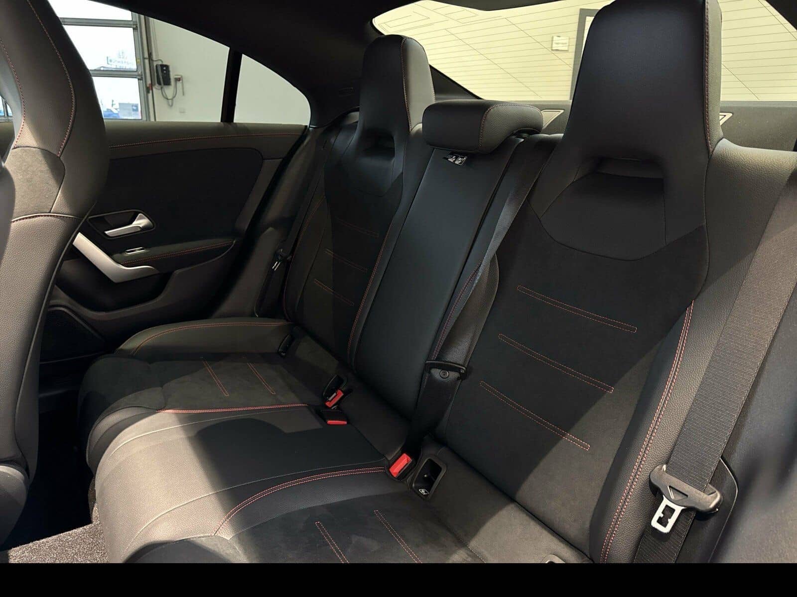 Mercedes-Benz CLA 200 4MATIC Coupé AMG/Night/Pano/LED/Kamera foto 7