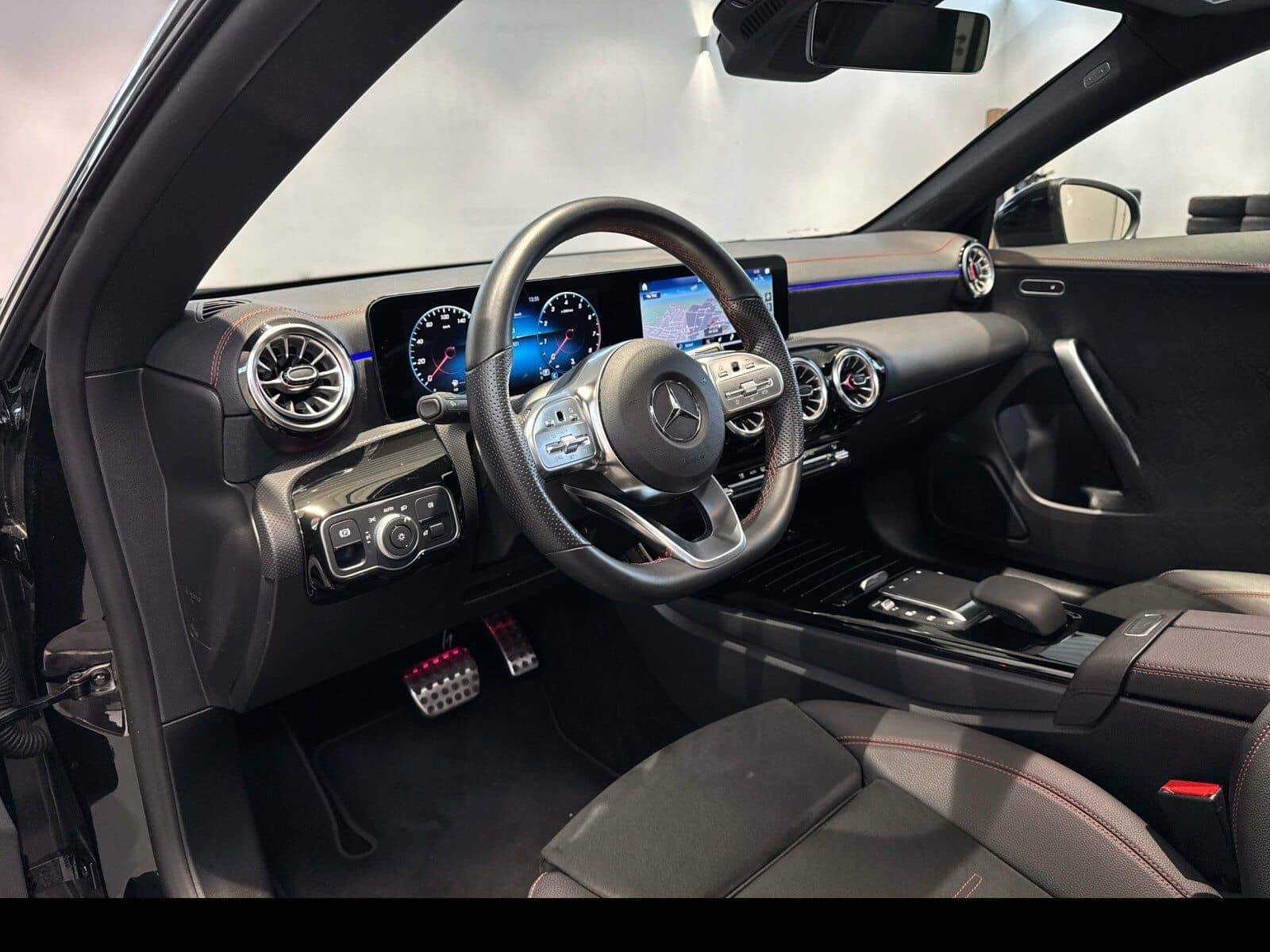 Mercedes-Benz CLA 200 4MATIC Coupé AMG/Night/Pano/LED/Kamera foto 9