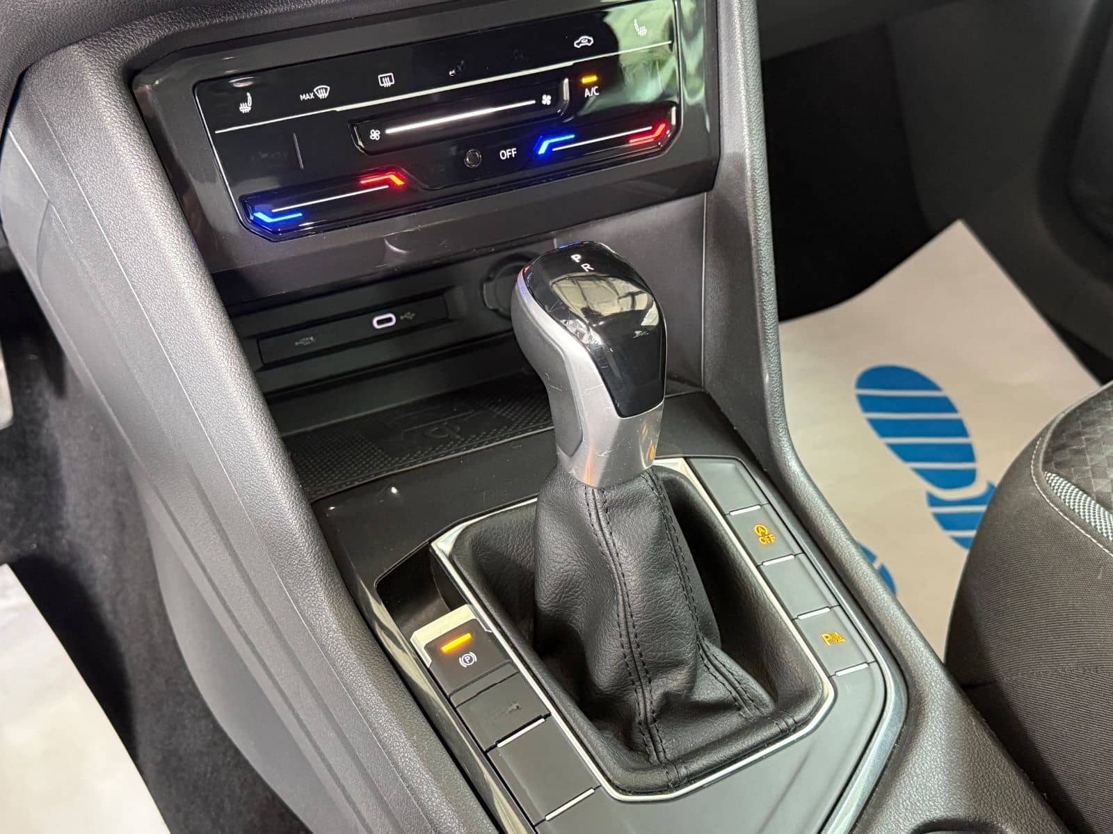 Volkswagen Tiguan Active 2.0 TDI *DSG*AHK*ACC*LANE*LED foto 13