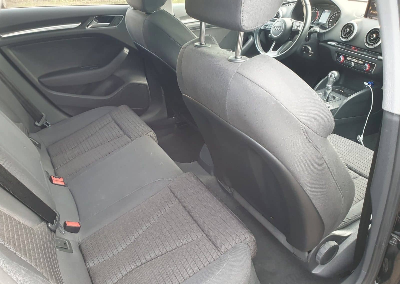 Audi A3 Limousine 35 TFSI Sport  Panorama Dach foto 19