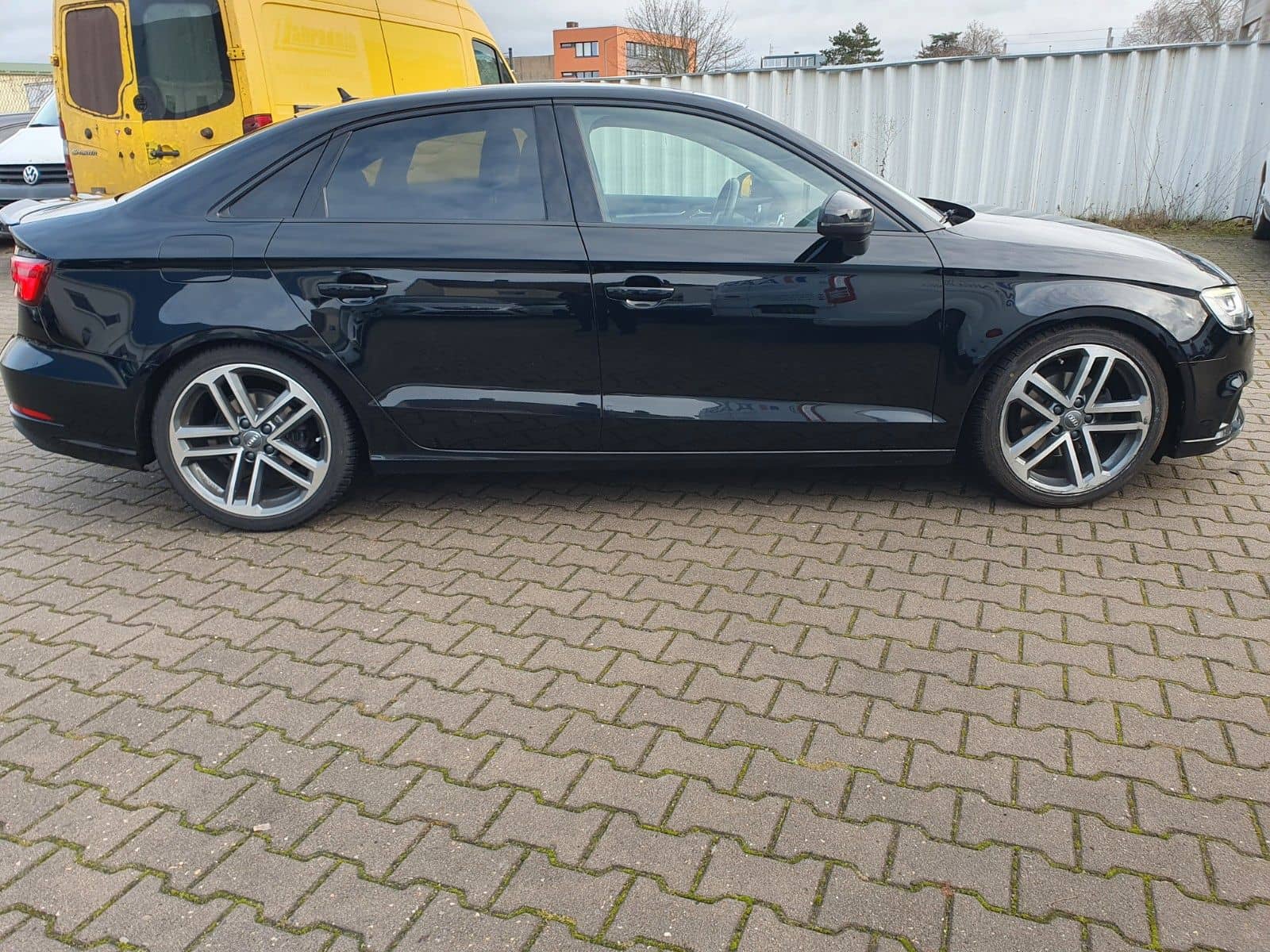 Audi A3 Limousine 35 TFSI Sport  Panorama Dach foto 7