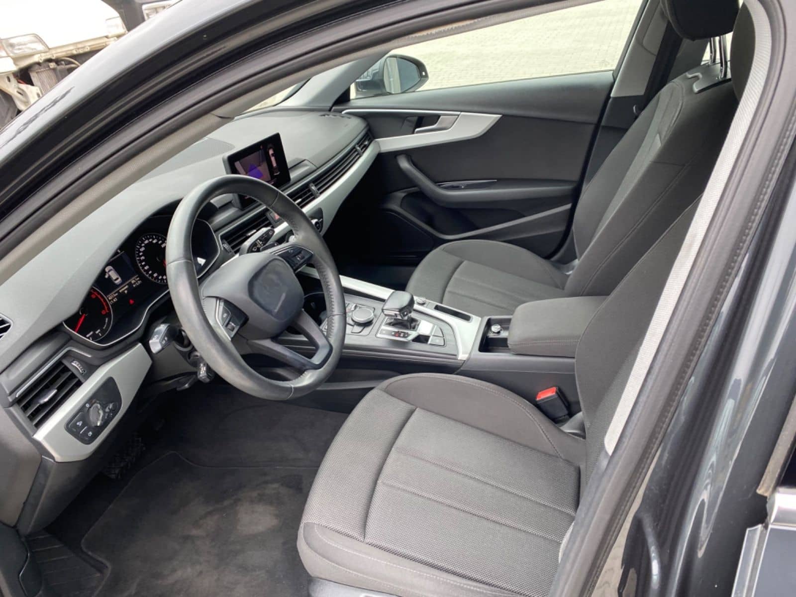 Audi A4 Avant basis ultra foto 9