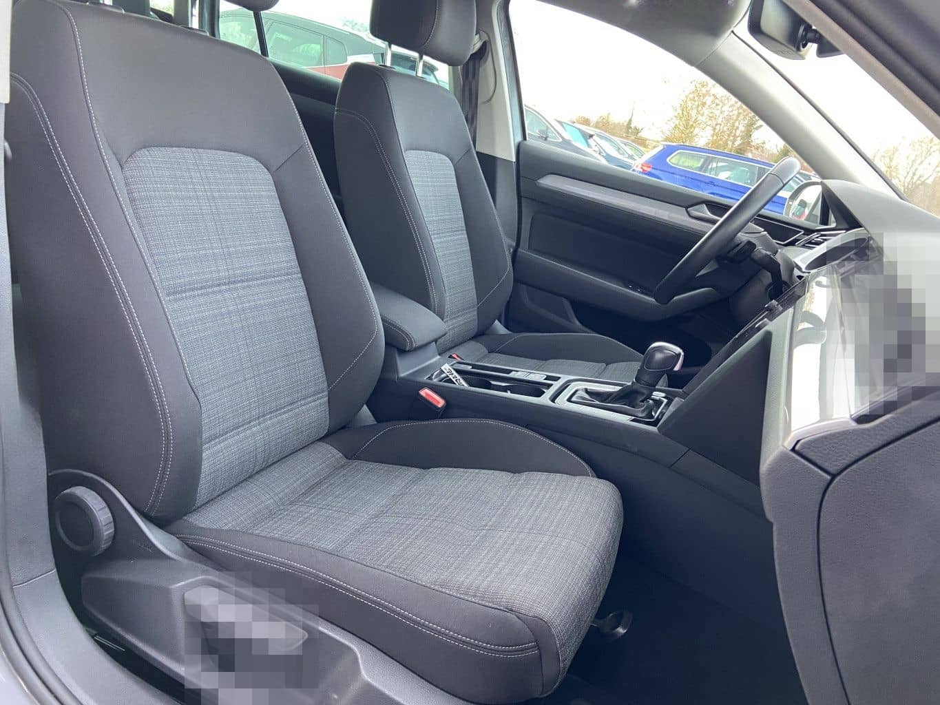 Volkswagen Passat Variant 2.0 TDI DSG Business NAVI+LED+KAM foto 13