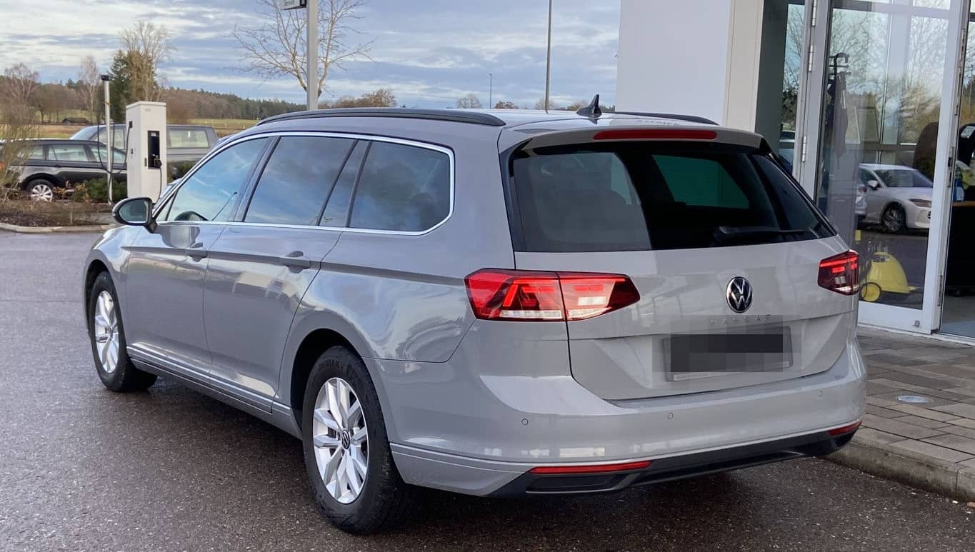 Volkswagen Passat Variant 2.0 TDI DSG Business NAVI+LED+KAM foto 3