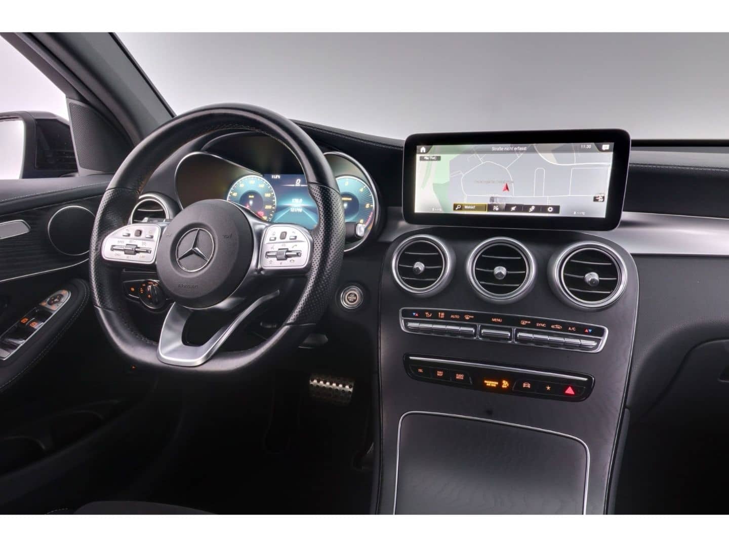 Mercedes-Benz GLC 300 d 4Matic Coupe 9G-tronic AMG Line+LED foto 12