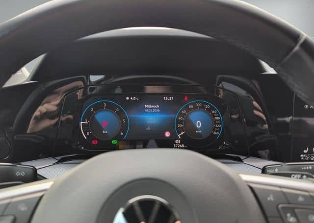 Volkswagen Golf VIII 2.0 TDI DSG ACTIVE AHK+LED+NAVI+RFK+SH foto 16