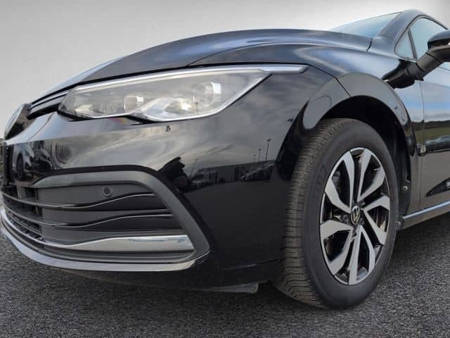 Volkswagen Golf VIII 2.0 TDI DSG ACTIVE AHK+LED+NAVI+RFK+SH foto 6