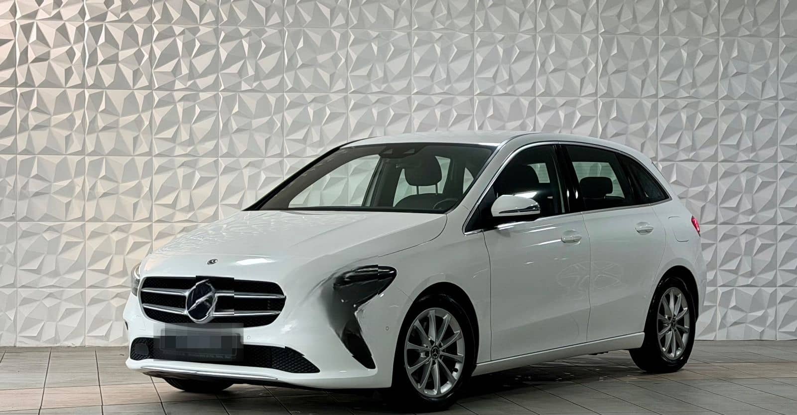 Mercedes-Benz B 220 4Matic|LED|AMBIENTE|WIDESCREEN|SPUR|TEMP foto 1