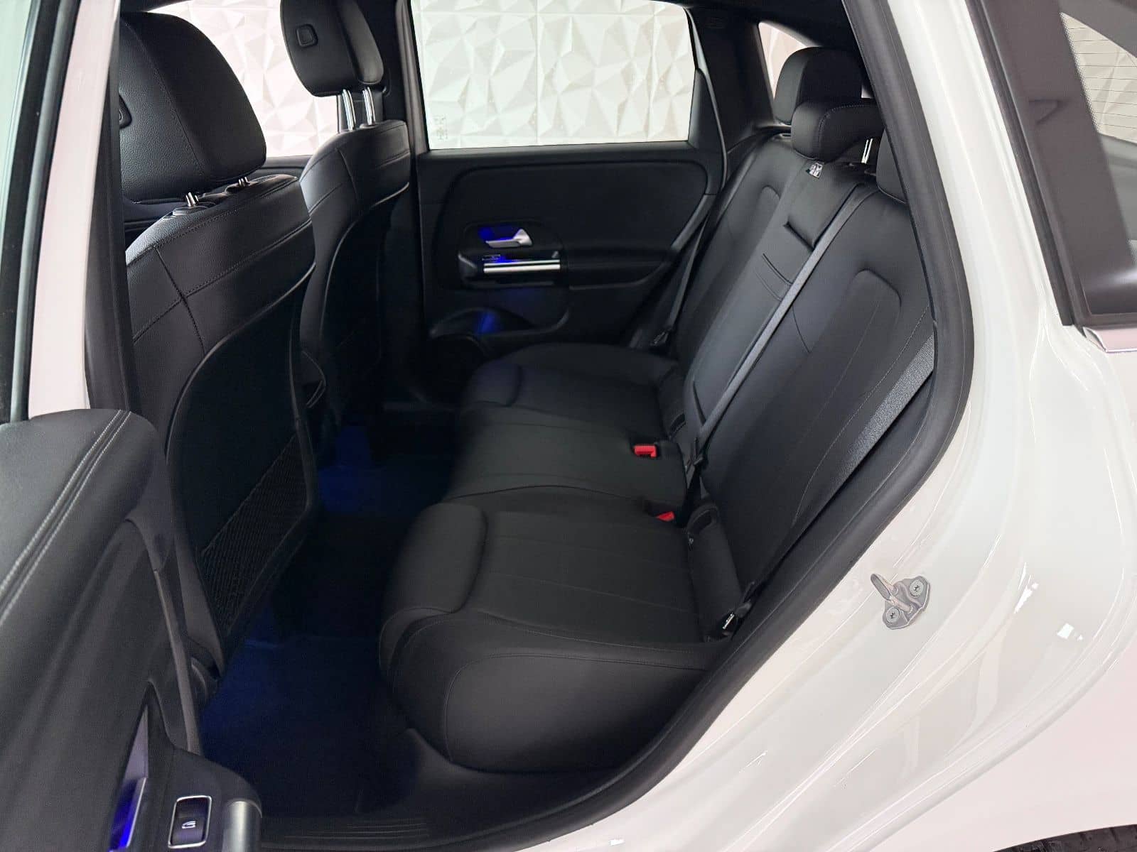 Mercedes-Benz B 220 4Matic|LED|AMBIENTE|WIDESCREEN|SPUR|TEMP foto 13