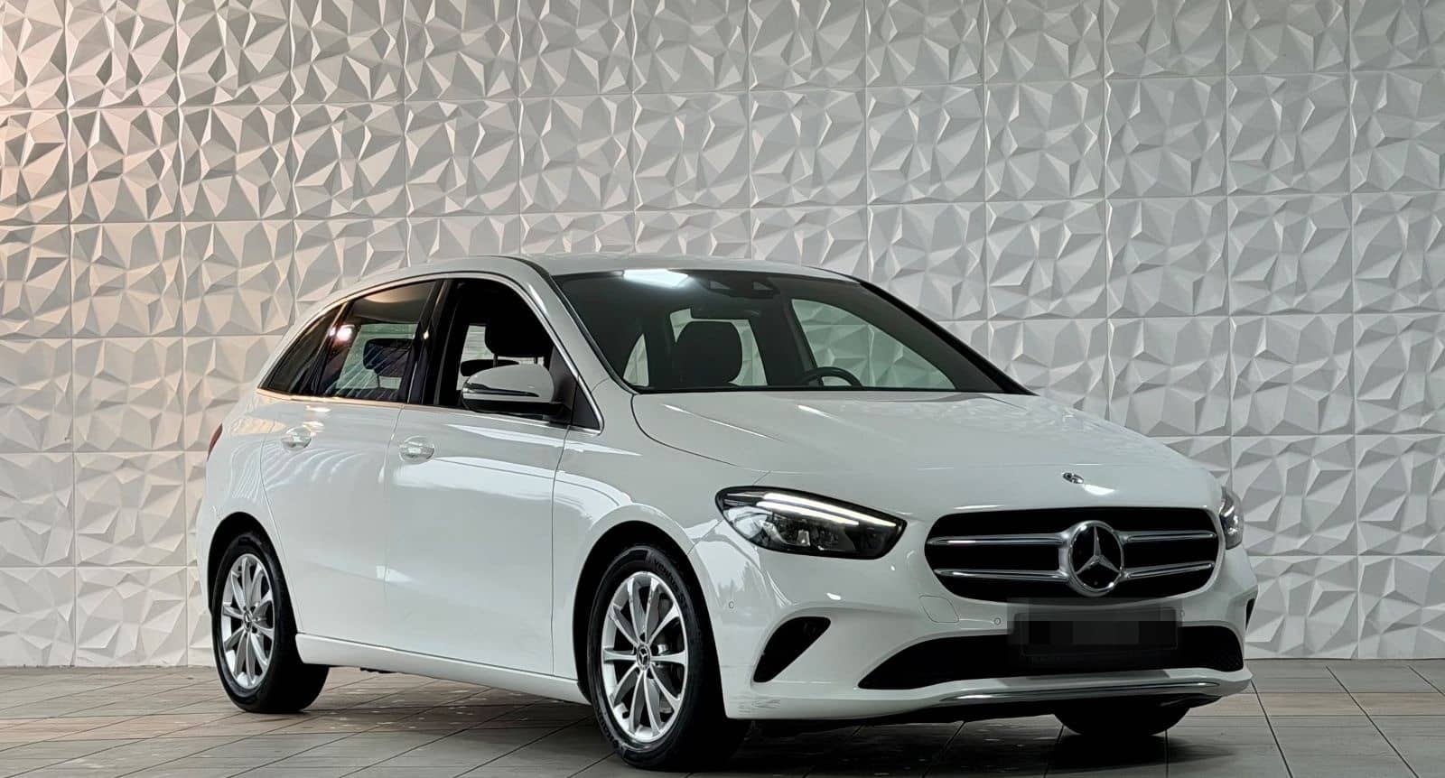 Mercedes-Benz B 220 4Matic|LED|AMBIENTE|WIDESCREEN|SPUR|TEMP foto 3