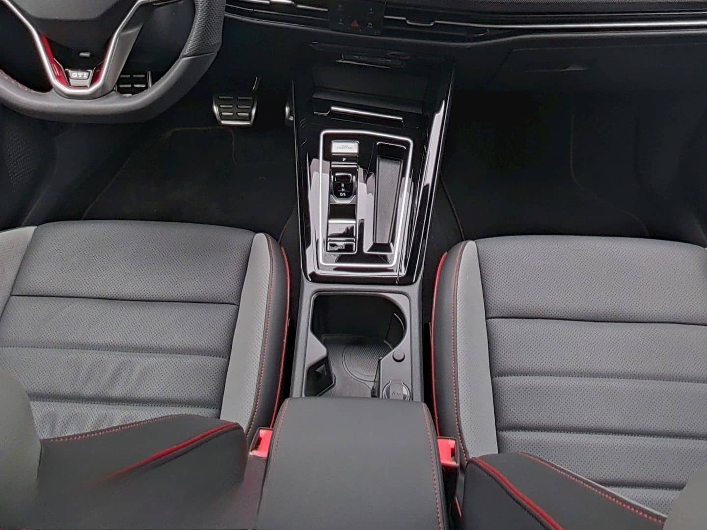 Volkswagen Golf GTI 8 2.0 TSI DSG BLACK-STYLE ALU 19 DCC PA foto 16