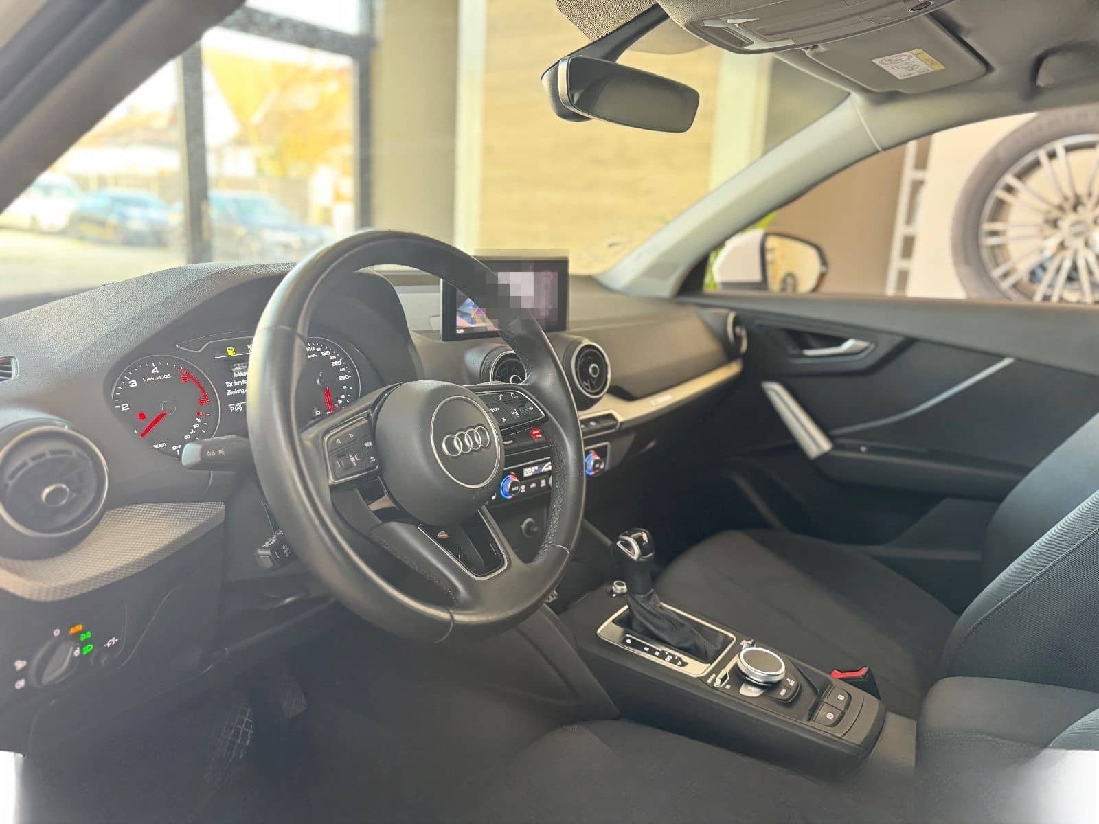 Audi Q2 30 TDI S line Kamera 8Fach foto 14