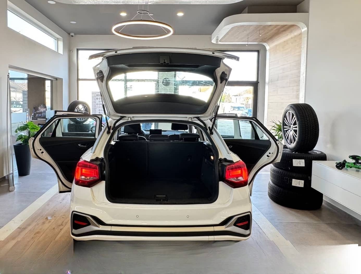 Audi Q2 30 TDI S line Kamera 8Fach foto 23