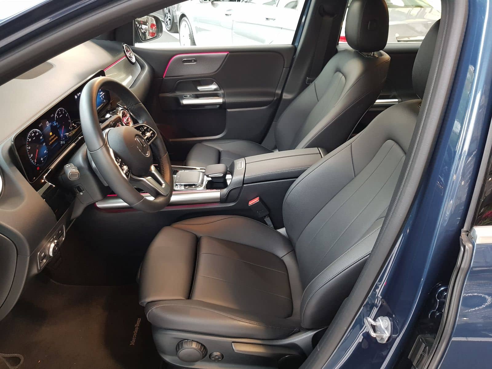 Mercedes-Benz B 180 PROGR. LED AHK TOTW KAMERA LENKRADHEIZUNG foto 6