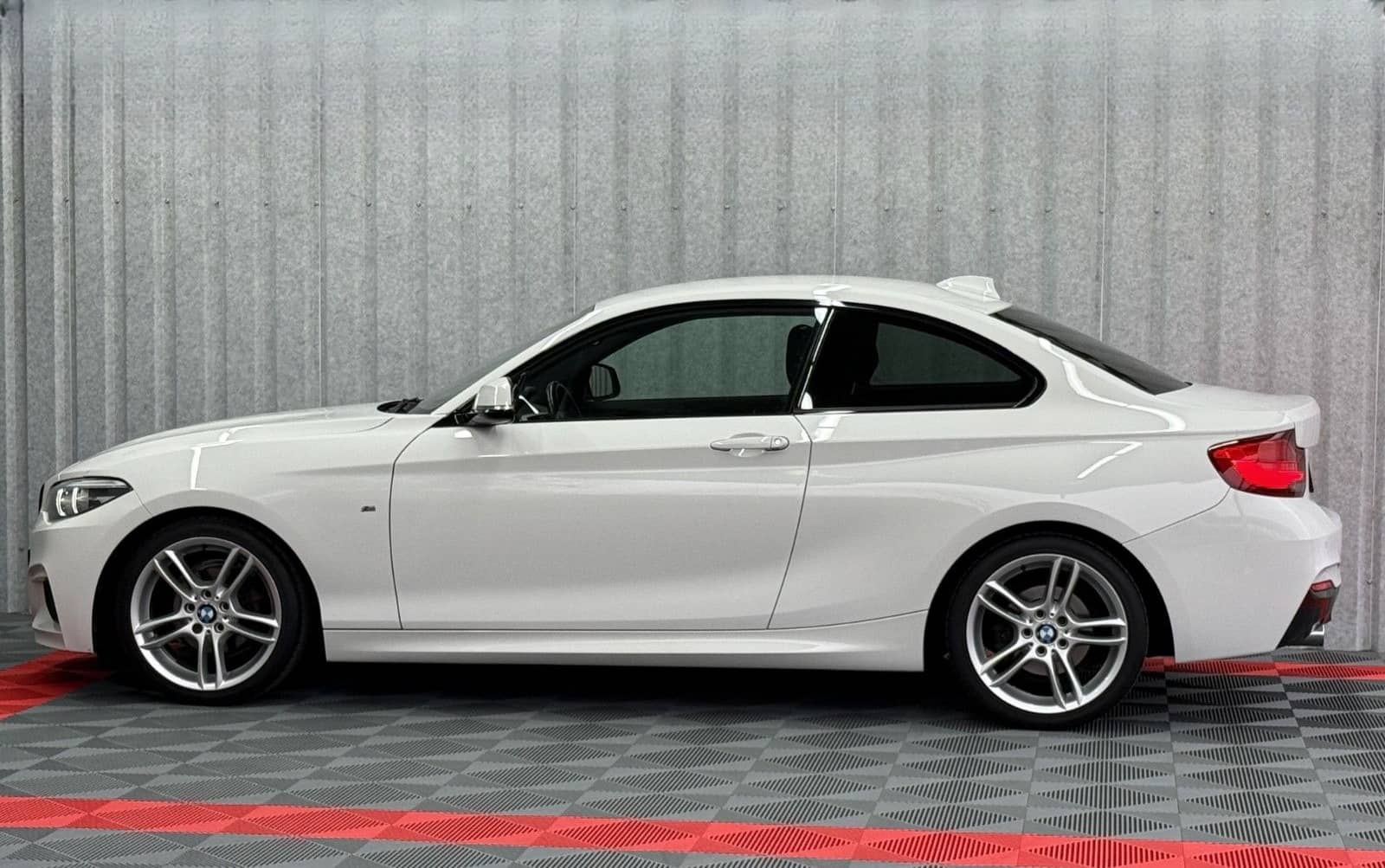 BMW 218i M Paket Automatik Alcantara LED Navi foto 4