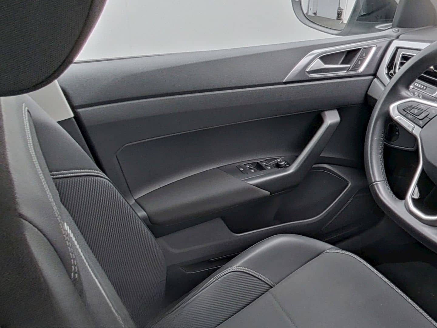 Volkswagen Taigo 1.0 TSI Style AHK NAVI KAMERA IQ-LIGHT AHZ foto 13