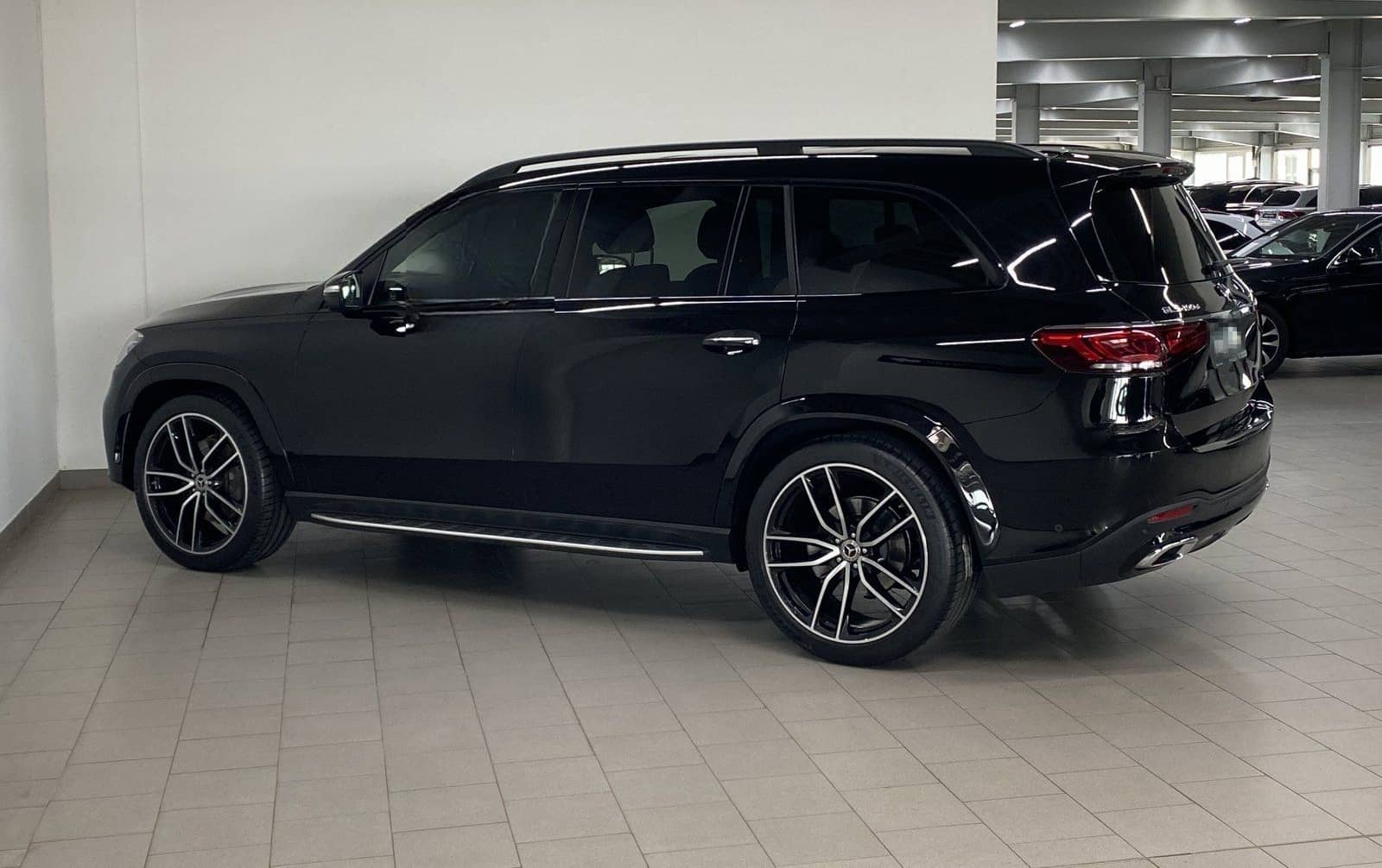 Mercedes-Benz GLS 400 d 4M AMG+NIGHT+MULTI-LED+DIST+BURM+PANO foto 2