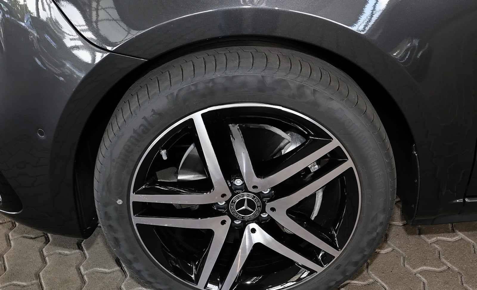 Mercedes-Benz V 300 d AVANTGARDE lang Distro+Pano+AHK+Airmatic foto 3