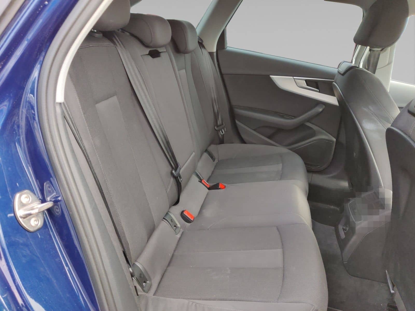 Audi A4 Avant 2.0 TDI sport foto 14