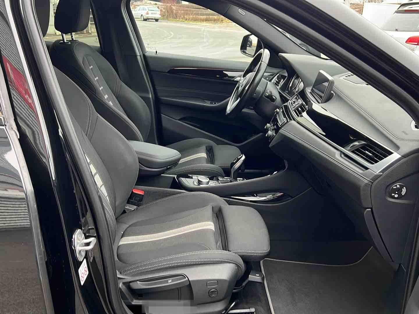 BMW X2  1,8i Advantage+*B-Paket*E-Paket+LED*18Zoll* foto 12