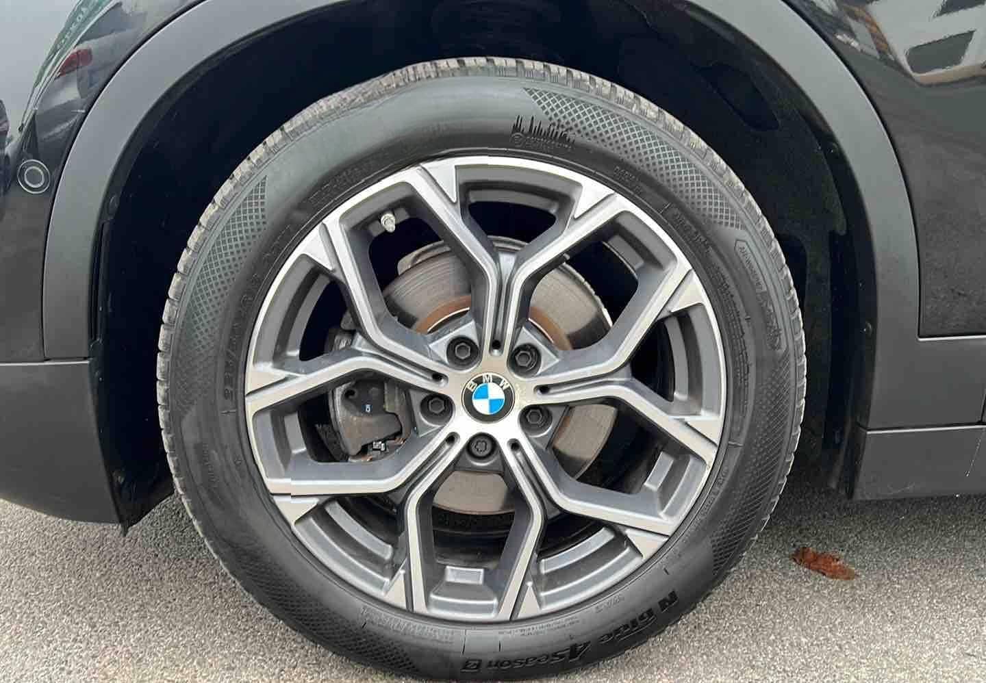 BMW X2  1,8i Advantage+*B-Paket*E-Paket+LED*18Zoll* foto 6