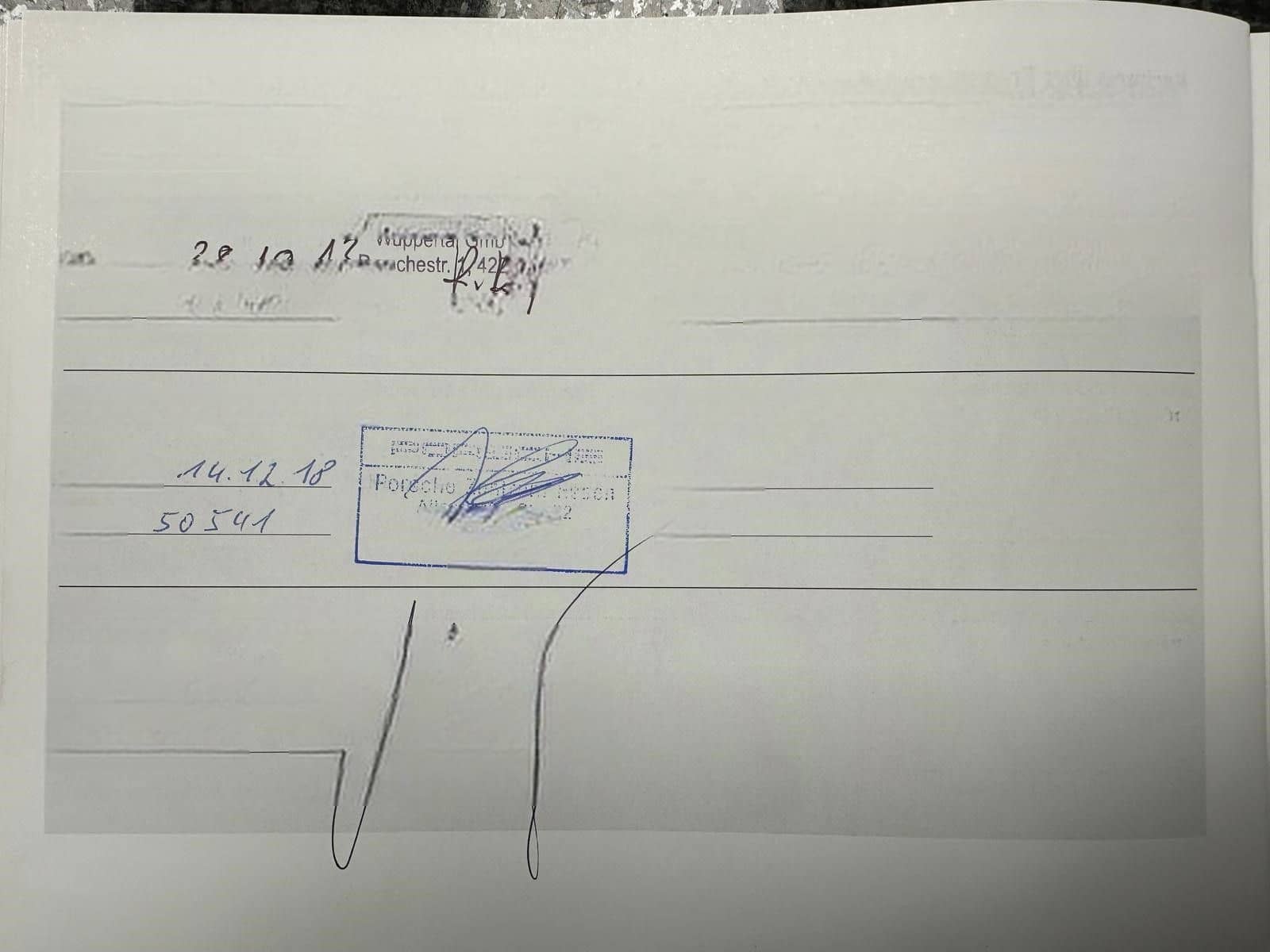 Porsche 911 997 Carrera 4 GTS Chrono Klappe Scheckheft++ foto 25