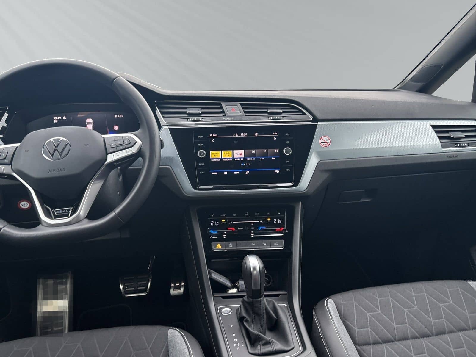 Volkswagen Touran 1.5 TSI GOAL 7-Sitzer RFK+NAVI+WiRä+Alarm foto 9