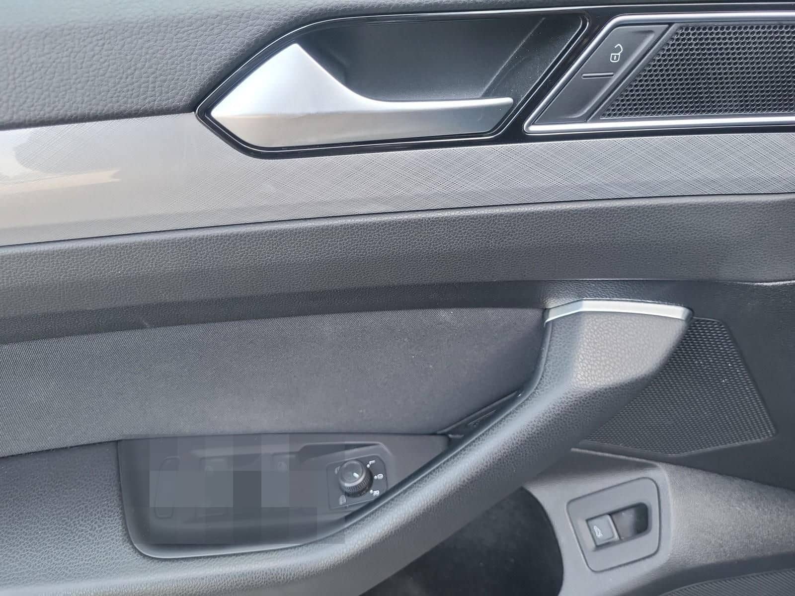 Volkswagen Passat 1.5TSI Business DSG Navi+LED+SHZ+AHK+ACC+ foto 21